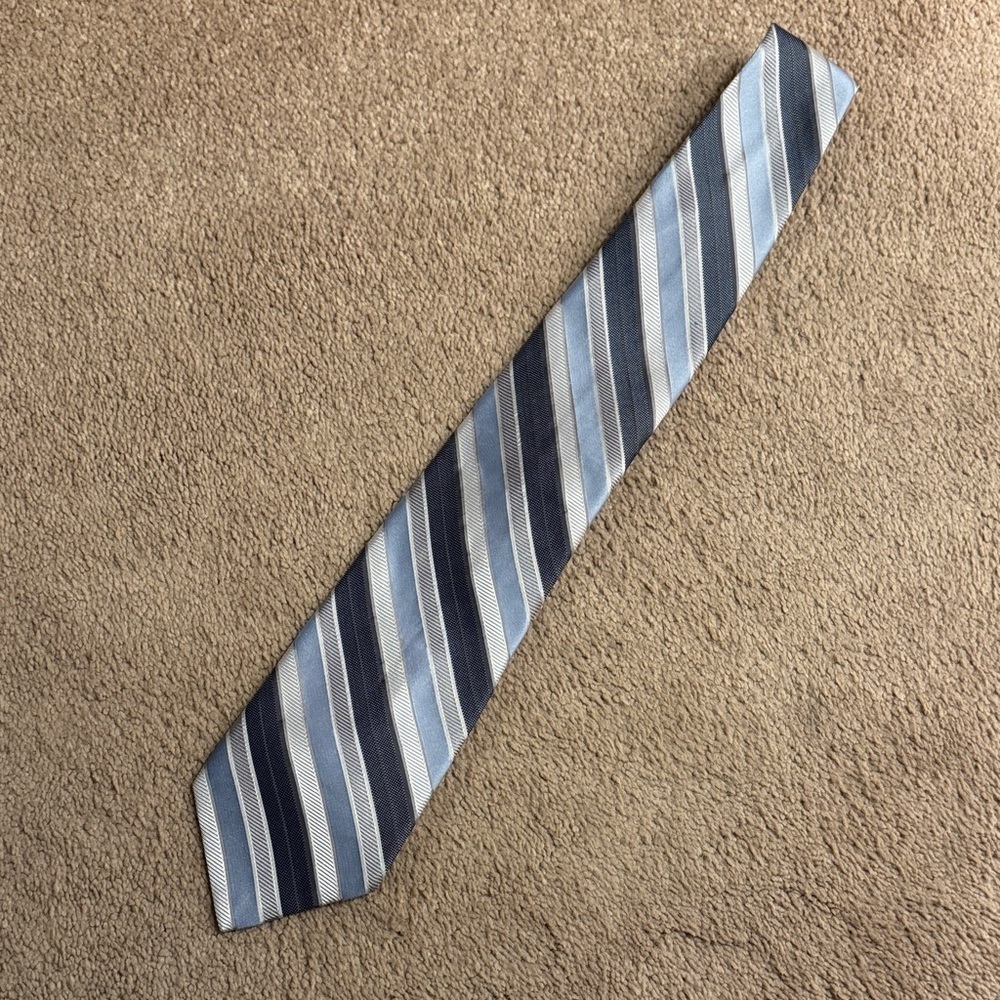 Elegant Striped Silk Tie - Light Blue and Dark Gray